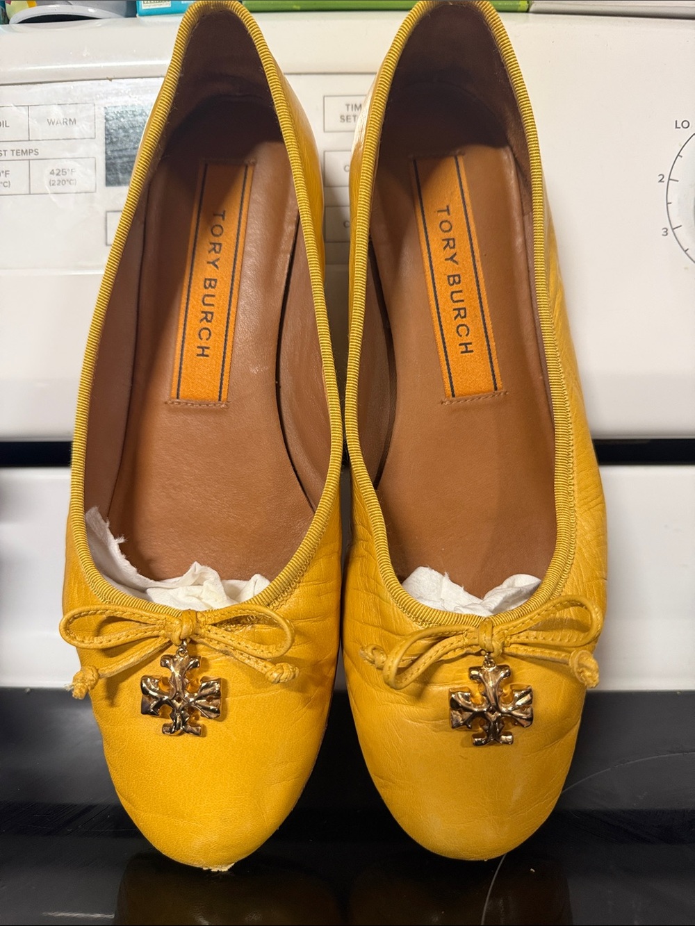 Tory Burch Yellow Leather Bow Ballet Flats with Logo Charm size 8 1/2 AUTHENTIC